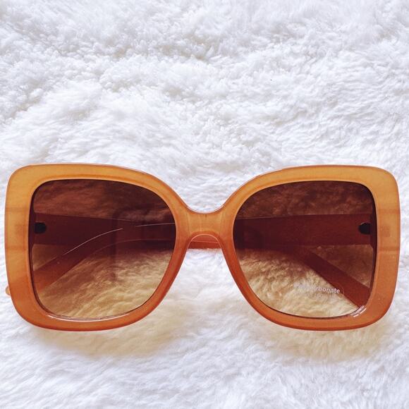 Stylens Accessories - Eva Clear Gold Square-Framed Sunglasses